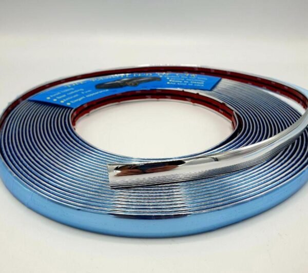 Хромований самоклеющийся молдинг. Призначений для декорування елементів салону і кузова автомобіля. Бухта - 15м. Ширина 15мм....@